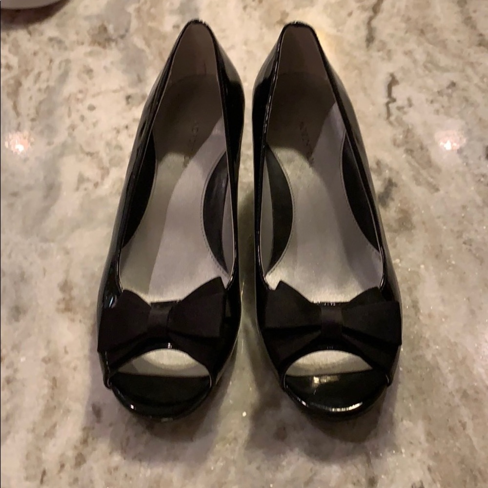 GIRLS NORDSTROM BLACK PATENT WEDGES SATIN BOW 3